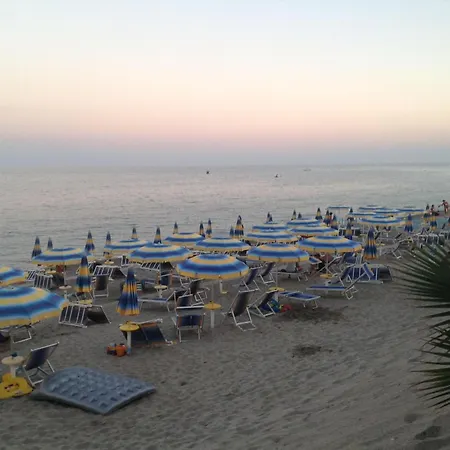 'zaleuco' Mit Terrasse By Interhome 公寓 *