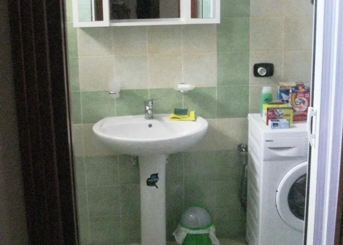 'zaleuco' Mit Terrasse By Interhome Apartament